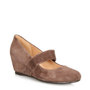 Browns Wedges - $39.98 (69% Off)